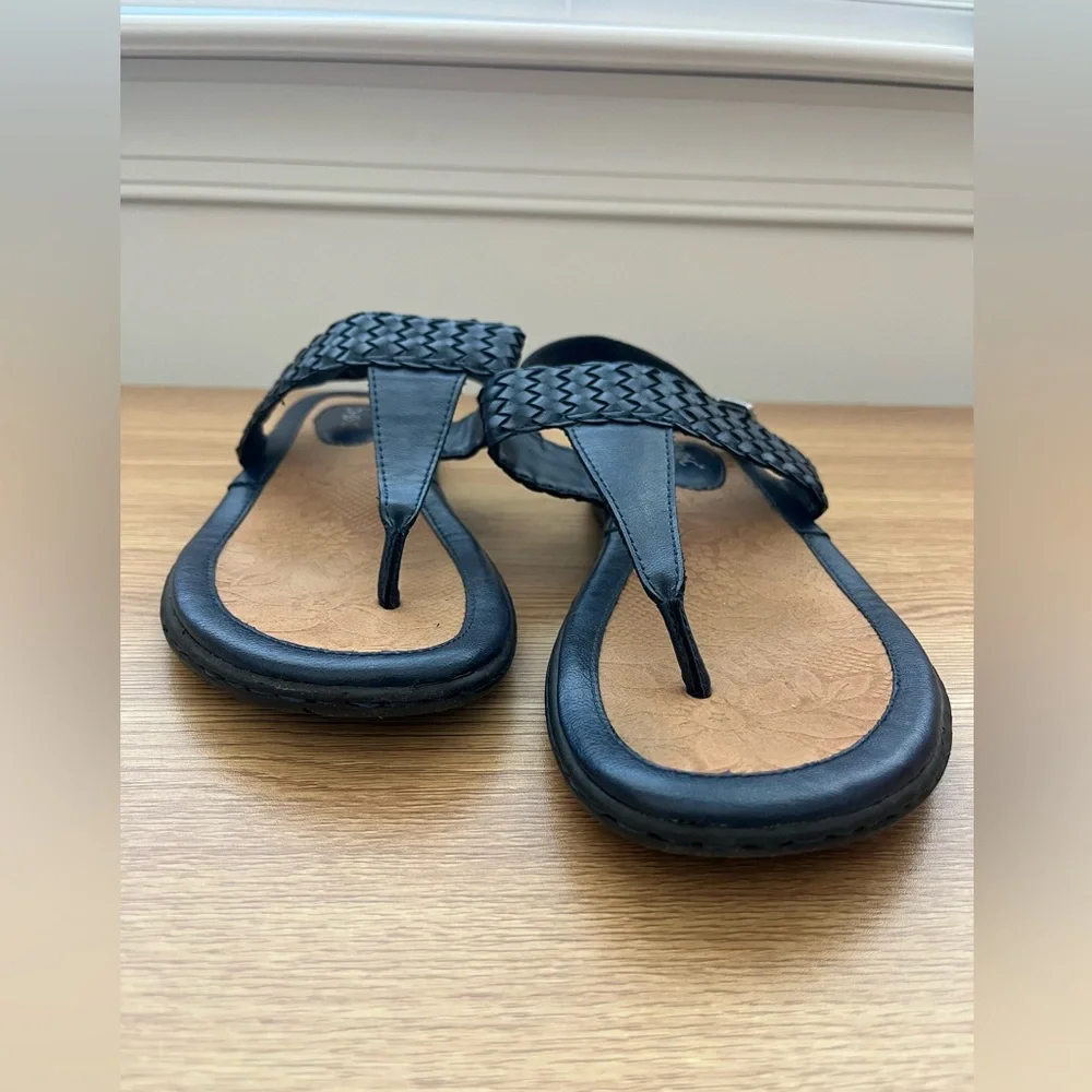 b.o.c Navy Leather Braided Thong Sandals 9M Slingback Comfort Boho Casual - Picture 2 of 5